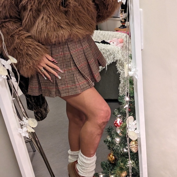 NWOT! Y2K skirt - Picture 2 of 4